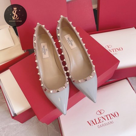 Valentino Garavani Grey & Pink Valentino Garavani Rockstud Heels