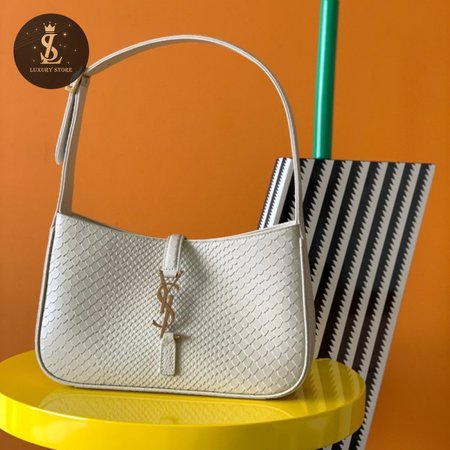 YSL White Le 5 A 7 Hobo Bag