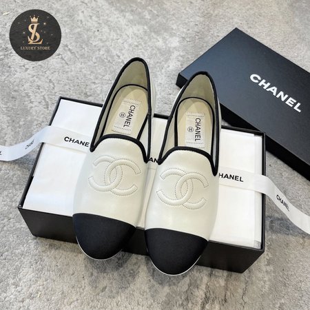 Chanel CC Loafers White Black Lambskin