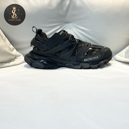 Balenciaga Women's Track Trainers In Black