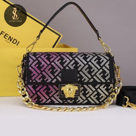 Fendi Baguette 7701