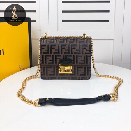 Fendi Kan U 9237