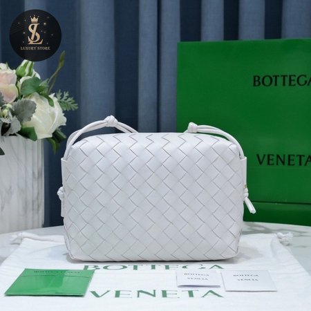 Bottega Veneta Loop Camera Bag Bone