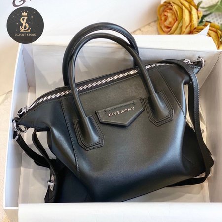 Givenchy Antigona Bag Black