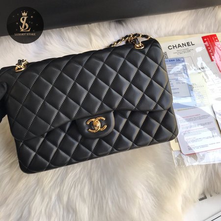 Chanel Classic Double Flap Quilted Lambskin Gold-tone Jumbo Black