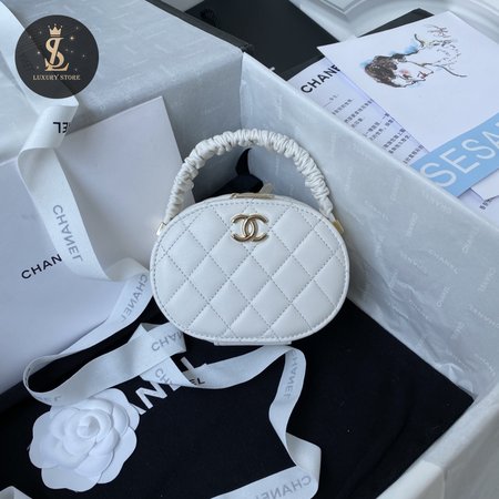 Chanel 22s AP2731