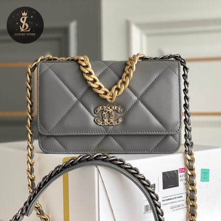 Chanel 19 Bag woc 0957