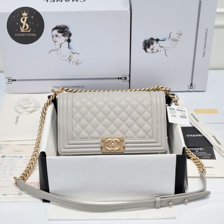 Chanel Boy 67086