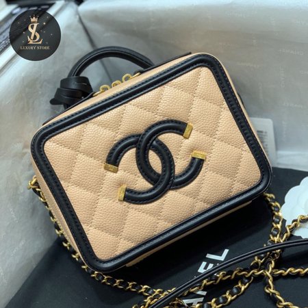 Chanel CC Filigree Vanity Case Quilted Diamond Large Beige/Black