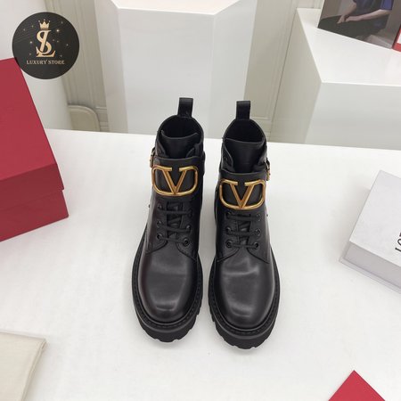 Valentino Garavani Calfskin Combat Boot 35MM 35-39